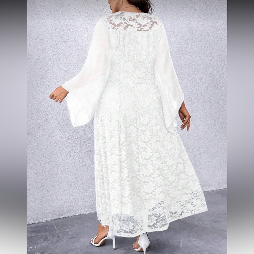 Elegant White Lace Maxi Dress with Sheer Sleeves - Picture 7 of 11